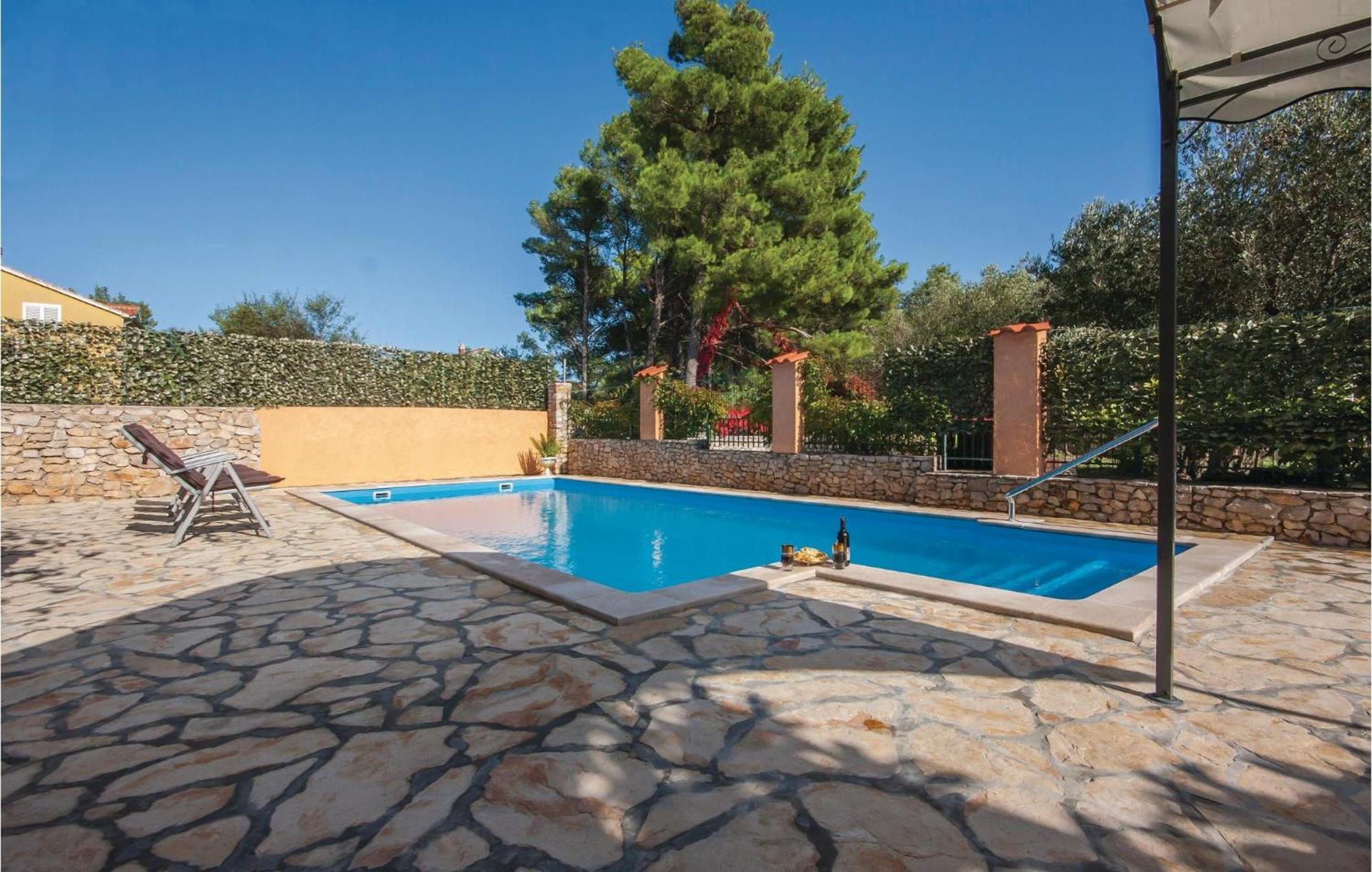 Awesome Apartment In Jadrija With Wifi מראה חיצוני תמונה
