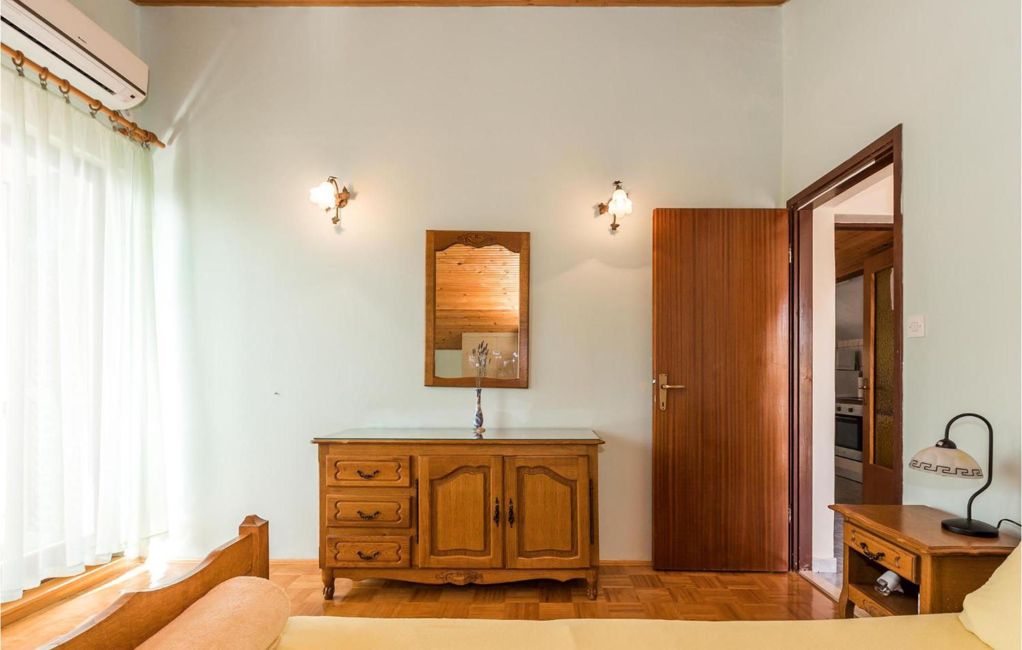 Awesome Apartment In Jadrija With Wifi מראה חיצוני תמונה